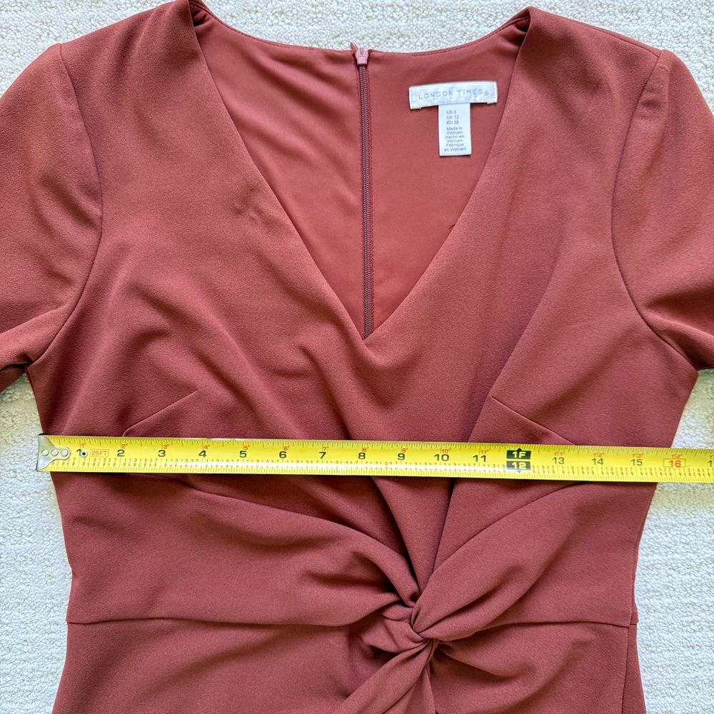 LONDON TIMES | Rust Colored Twisted Flounce-Hem Midi Dress Sz 8 - Picture 3 of 7